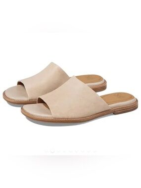 Sofft Noble Leather Sandals in ‘Tapioca Grey’ (Beige color), NWOB, (US) 10M